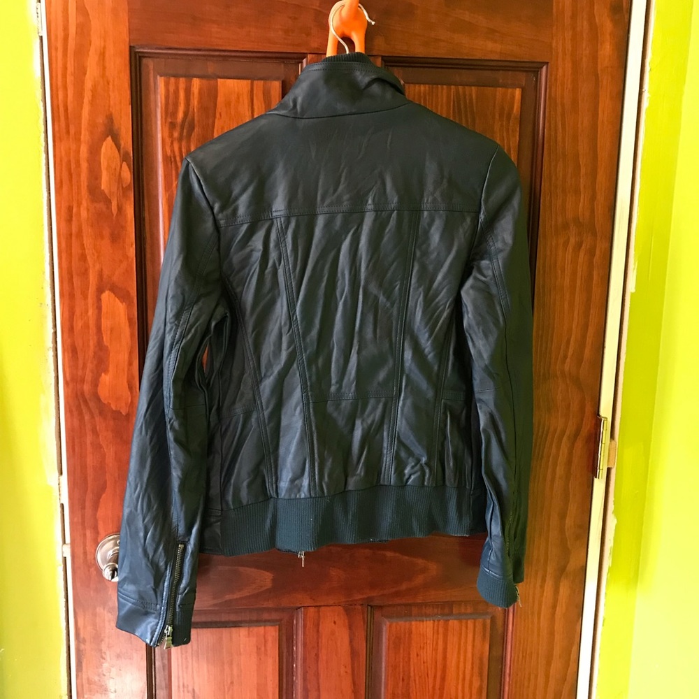 Jacket - Picture 3 of 4